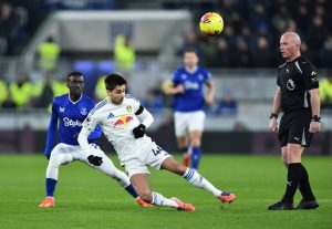 Илия Груев и "Лийдс" продължават серията си, но изпуснаха победа срещу "Евертън"