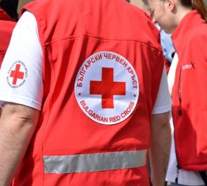 БЧК и МВР предупреждават: Мащабна схема с фалшиво „бедствено положение“ и телефонни измами