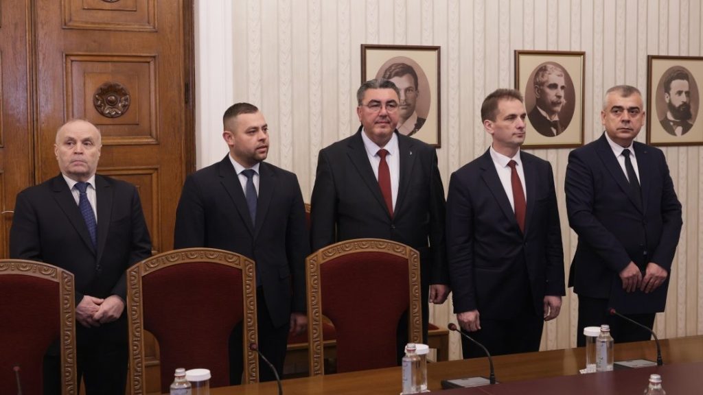 АПС: Опитват се да ограничат правата на българите извън ЕС