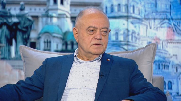 Атанас Атанасов: Няма условия за сътрудничество с Радев, той е "адепт на Путин" Атанас Атанасов: Няма условия за сътрудничество с Радев, той е "адепт на Путин"