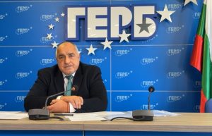 Борисов иска бързи избори и ново управление, обвинява „контрабандисти“ за протестите