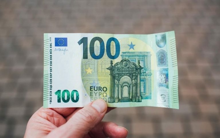 Фалшиво 100-евро засякоха в Монтана, разследват жена от Берковица