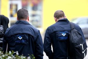 Гардероб поскъпна двойно: От 1599 лв. на 1599 евро – НАП и КЗП разследват мебелен магазин