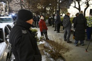 Кризата с боклука в София: Протест пред Столична община и нови сметища