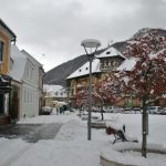 Бедствено положение в Румъния: хиляди без ток, двама туристи загинаха