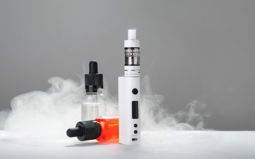 Разследват вейп, изпратил 15-годишно момче в болница след 5 енергийни напитки