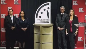 Часовникът на Страшния съд: Човечеството е само на 85 секунди от глобална катастрофа