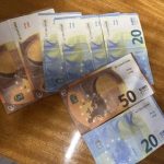 Младежи опитаха да пазаруват с фалшиви евро във Велико Търново