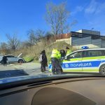 Автомобил с летни гуми помете пешеходка в Благоевград