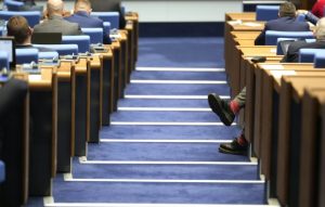 НА ЖИВО: Депутатите провеждат блиц контрол и редовен парламентарен контрол