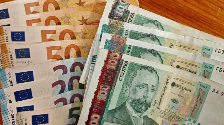 България преминава към еврото: Нова ера за икономиката и гражданите България преминава към еврото: Нова ера за икономиката и гражданите