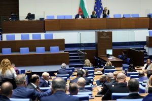 Парламентът решава за покупката на американски брегови ракетни комплекси