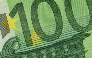 Полицаи иззеха 100 фалшиви евробанкноти в Монтана, разследването продължава