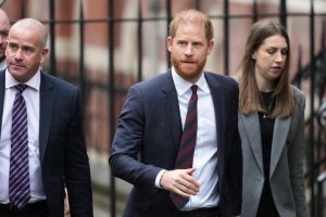 Принц Хари даде показания по делото срещу "Дейли мейл" за нарушаване на личния живот
