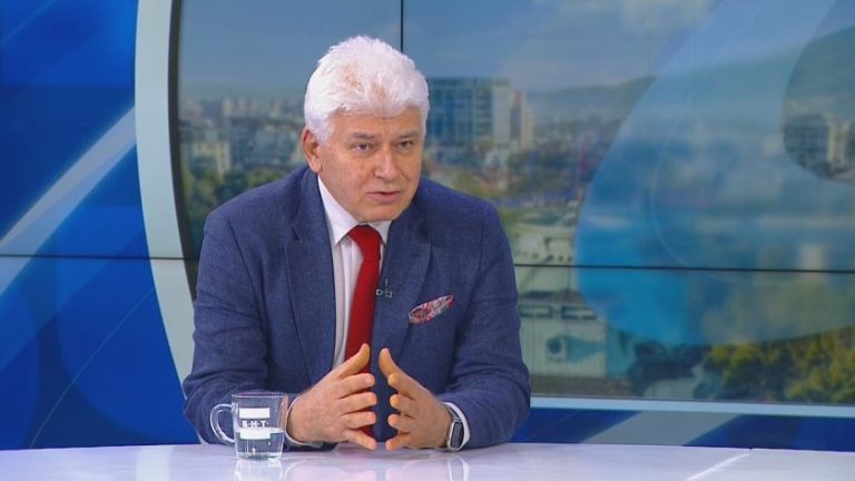 Проф. Пламен Киров: Залогът на президентските избори през ноември ще е голям Проф. Пламен Киров: Залогът на президентските избори през ноември ще е голям