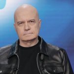 Слави Трифонов към РСМ: Ще гледате Европейския съюз през крив макарон