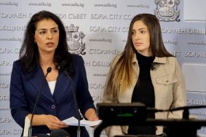 Ваня Григорова: Столичната община съкращава 50 служители, сред които и бременна жена