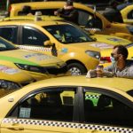 Таксиметровите тарифи в София скочиха с 18,6% от вчера