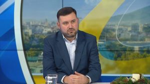 Доц. Трифон Вълков за "супергрипа": Симптомите не се различават съществено