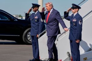 Тръмп обяви удари срещу Венецуела и залавянето на Николас Мадуро