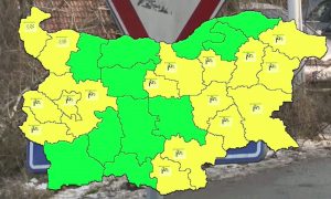 Опасно време: Жълт код за валежи, силен вятър и поледици в България