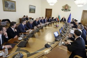 Приеха консервативна стратегия за Сребърния фонд до 2028 г.