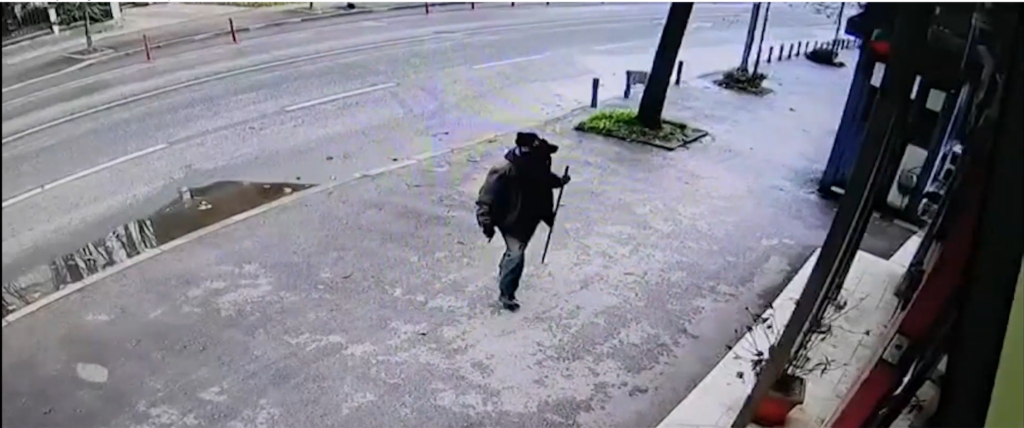 Арестуваха 54-годишен мъж за вандалския акт срещу българското посолство в Скопие