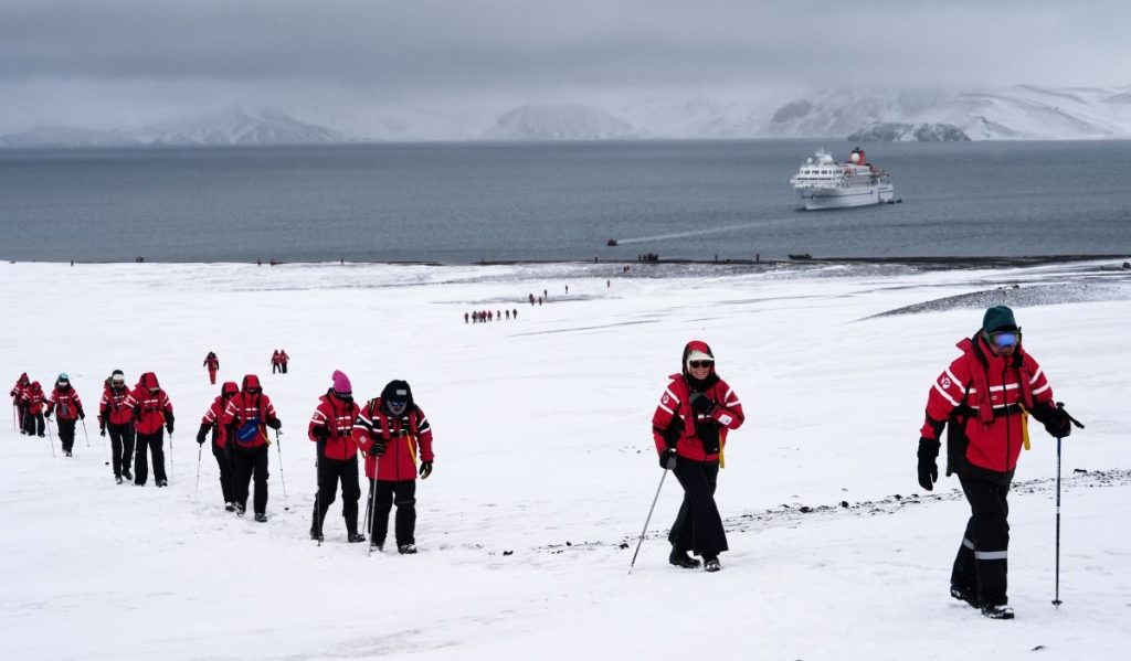 Уникално хранилище в Антарктида съхранява ледени ядра за климатична история