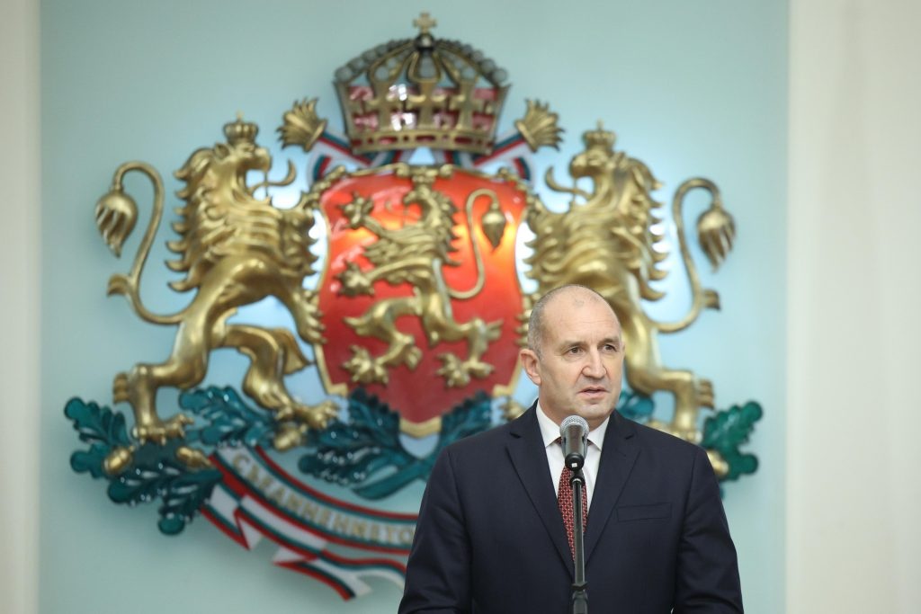 Президентът Румен Радев с извънредно обръщение към нацията тази вечер