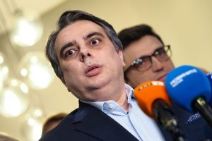 Асен Василев: ЕС се нуждае от обща армия за сигурност и място на масата