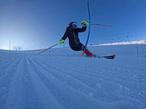 Исторически момент: Майка и син се състезават в алпийските ски на Олимпиадата през 2026