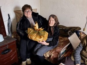 Столетие в Зелениково: Баба Кева празнува 100-годишен юбилей в отлично здраве