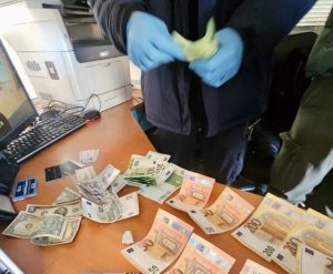 ГДБОП разби канал за внос на фалшиво евро с високо качество на Капитан Андреево