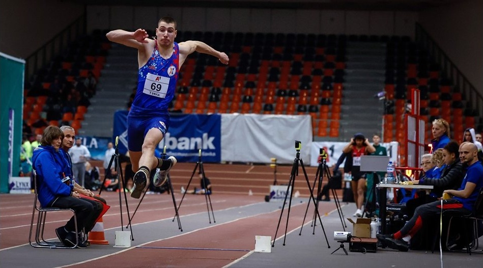 Божидар Саръбоюков с нов медал в скока на дължина на турнира в Острава