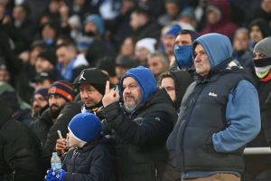 Унижение в тинята: Феновете на Левски скочиха срещу организацията на Суперкупата