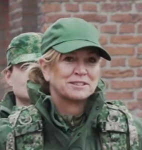 Нидерландската кралица Максима влезе в казармата като резервист