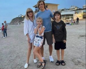 Алла Пугачова придружава Максим Галкин в София? Два бизнес билета и лимузина чакат звездите