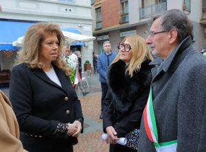 Илияна Йотова почете паметта на Васил Левски в италианския град Монца