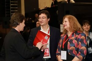 Борислав Гуцанов и Крум Зарков влизат в решаваща битка за лидерския пост в БСП