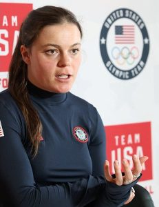 Бризи Джонсън иска обратно счупения си златен медал от Милано-Кортина 2026