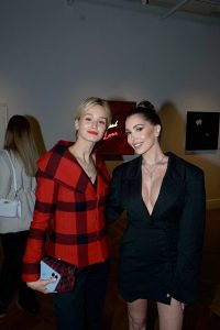 Сара Алберт открива новия артсезон с изложбата Queen of Hearts