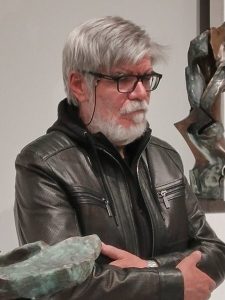 Проф. Христо Харалампиев представя скулптура и рисунка в галерия Vejdi