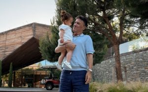 Ники Михайлов към баща си Боби: Празнуваме теб, макар болезнено много да ни липсваш