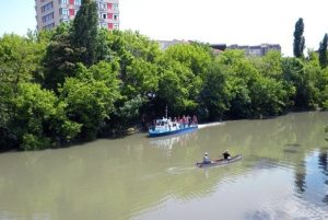 ДНСК откри 45 незаконни къщи в държавен имот по поречието на Тунджа