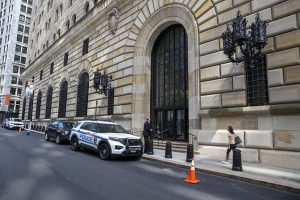 КМГ: Американските потребители плащат 90% от цената на митата на Тръмп