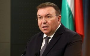 Костадин Ангелов: Към момента не е постъпвала информация за оставка на Делян Добрев