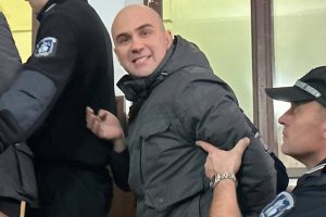 Пловдивски фотограф съди затвора заради сектантски проповеди и липса на православен свещеник