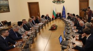 12 министри се завръщат в парламента, Теменужка Петкова губи мандата си в Търговище