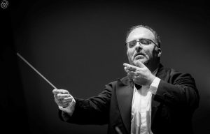 Маестро Найден Тодоров дирижира Филхармонията на Тюрингия в Тонхале - Цюрих