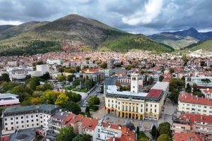 Лошо време отмени факелното шествие в памет на Левски в Сливен